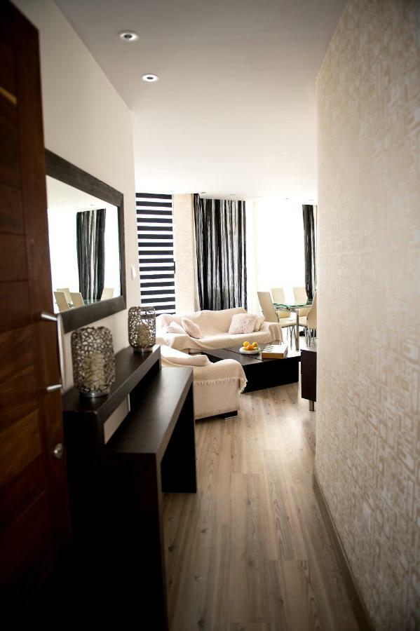 Sophia Court Apartment Larnaca Ngoại thất bức ảnh